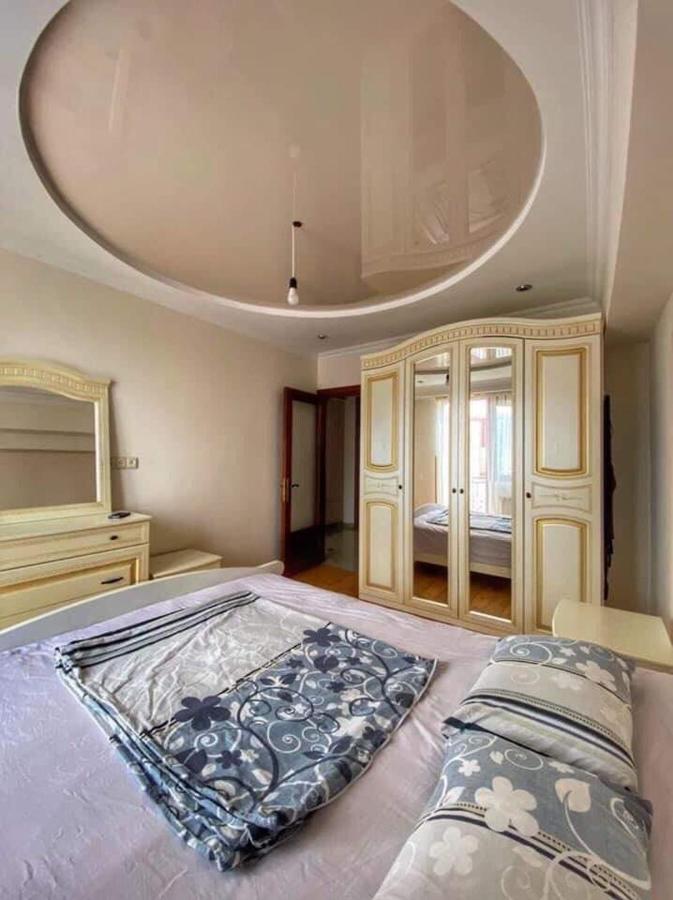 Apartment Dolphin バトゥーミ エクステリア 写真